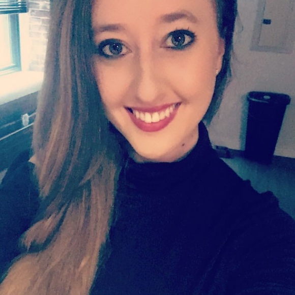 Meet your Posher, Korinna - Picture 1 of 1